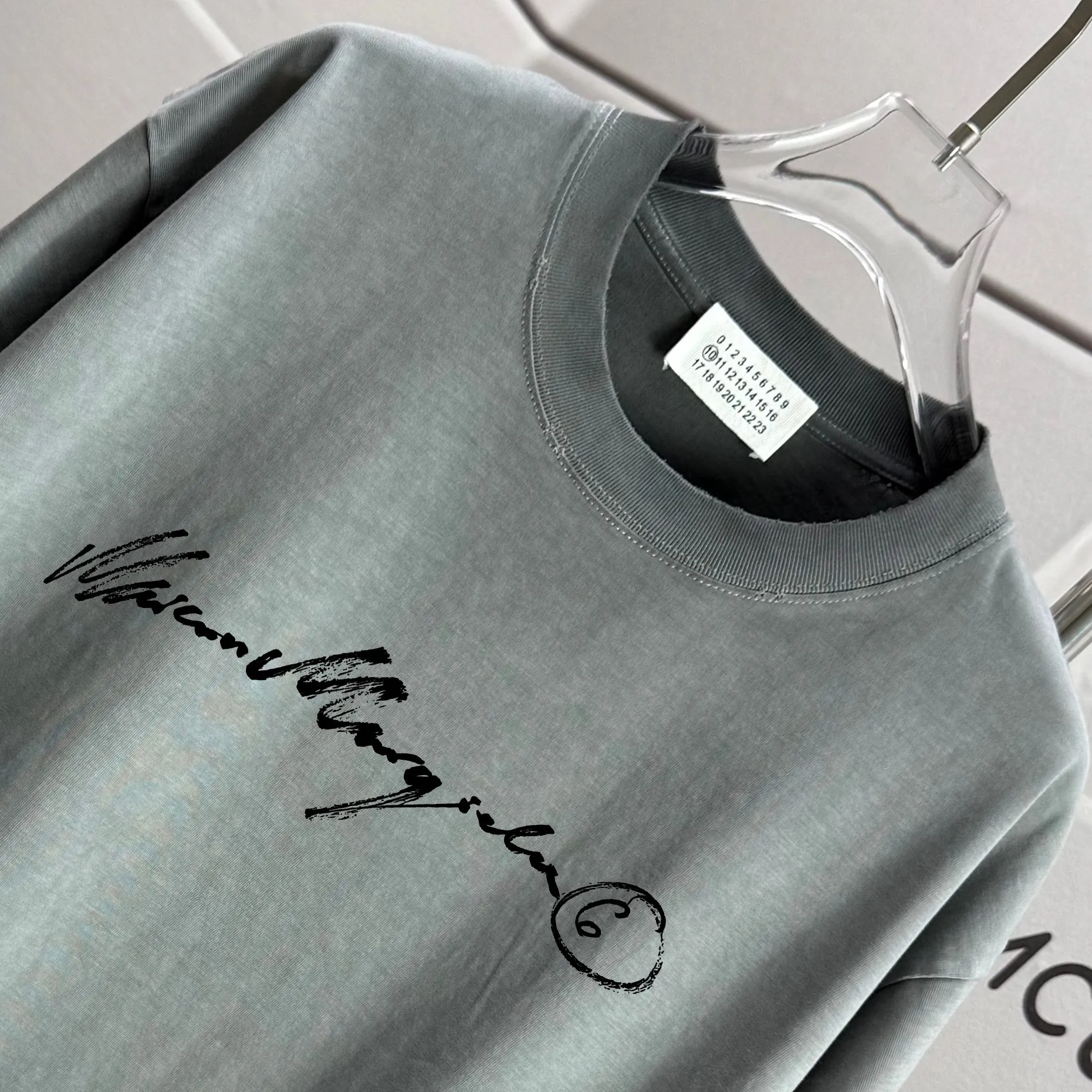 # MM 6 *2026 New Arrival 320 tee Same Style : Size :S M L XL XXL Size： S （90-130 ） M （120-150 ） L （140-165 ） XL （160-180 ） XXL （180-210 ）